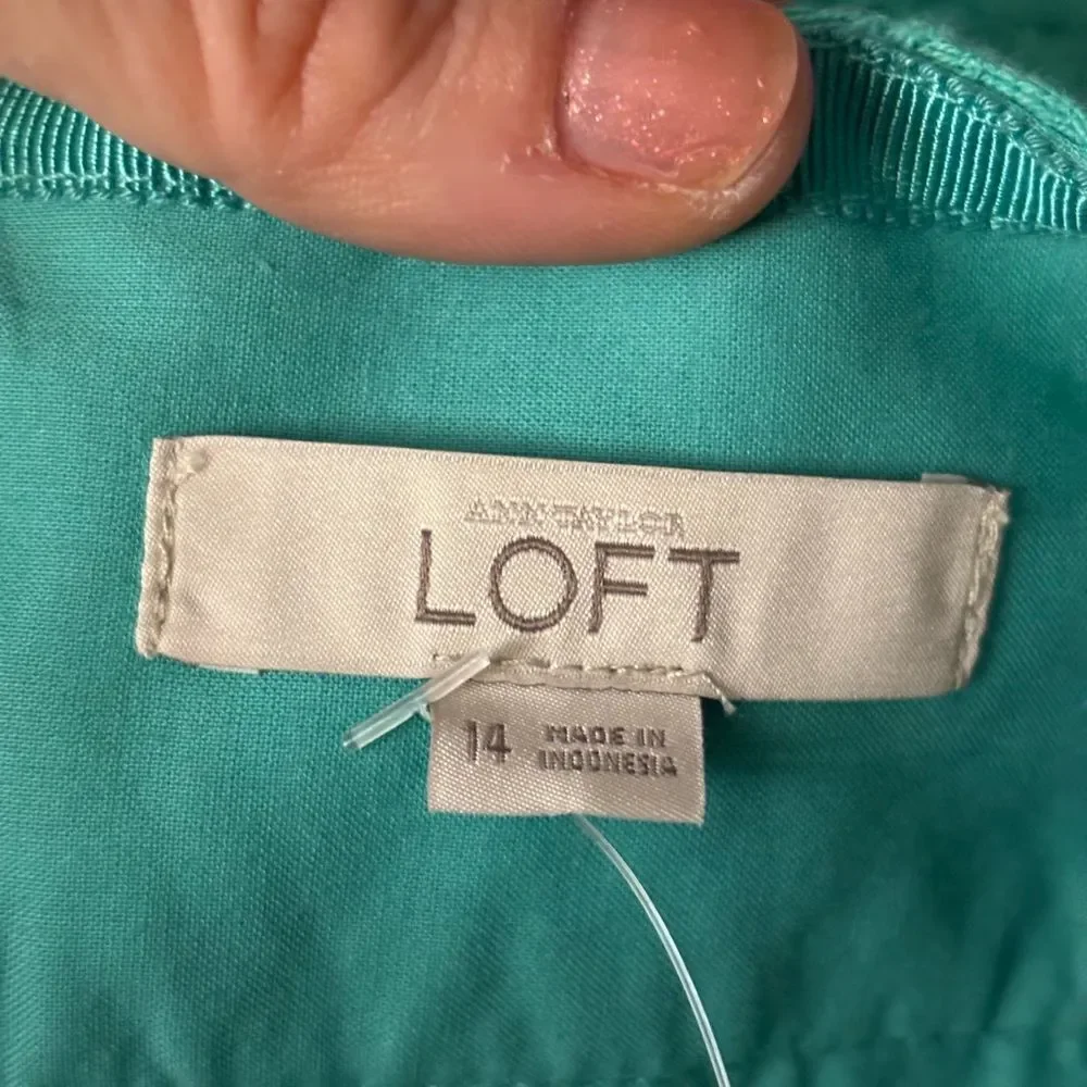 Vibrant Teal Lace Skirt, by Loft, size 14, NWT